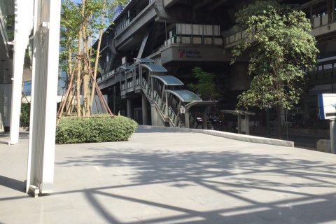 Кондоминиум с 2 спальнями в Бангкоке, Таиланд № 144184 - фото 12