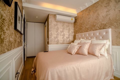 Condo in Bangkok, Thailand, 3 bedrooms  № 144181 - photo 13
