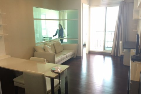 Condo in Bangkok, Thailand, 1 bedroom  № 144186 - photo 2