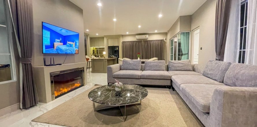 House in Bang Khen, Bangkok, Thailand 4 bedrooms № 123927
