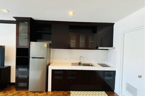 Condo à Khlong Toei, Bangkok, Thaïlande, 1 chambre  № 123926 - photo 8