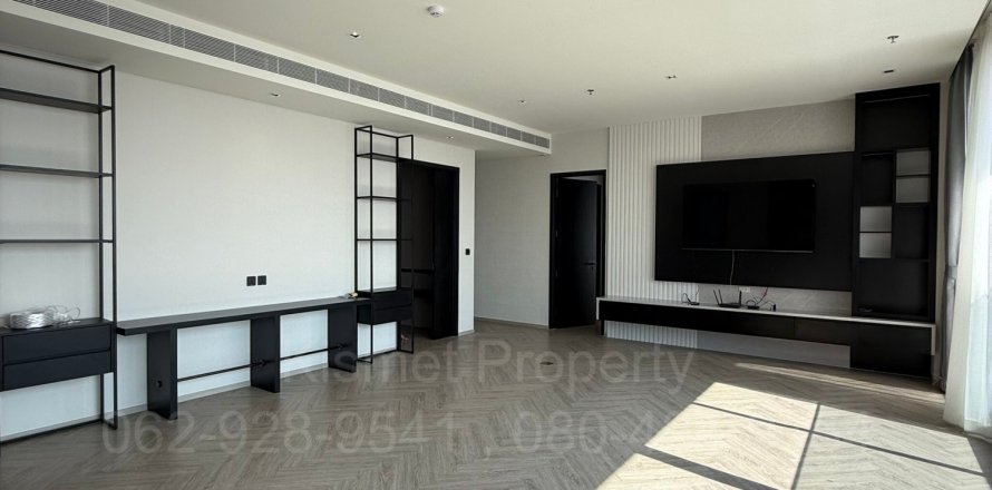 Кондоминиум с 3 спальнями в Кхлонг Сане, Бангкок, Таиланд № 123929