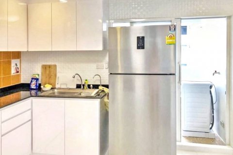 Кондоминиум с 3 спальнями в Бангкоке, Таиланд № 119766 - фото 9