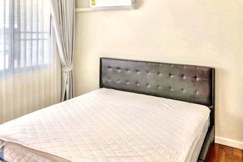 Кондоминиум с 3 спальнями в Бангкоке, Таиланд № 119766 - фото 5