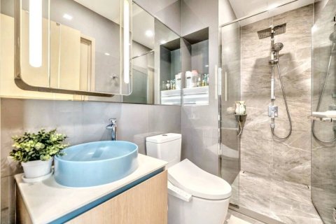 Condo in Bangkok, Thailand, 2 bedrooms  № 119770 - photo 8