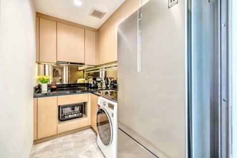 Condo in Bangkok, Thailand, 2 bedrooms  № 119770 - photo 7