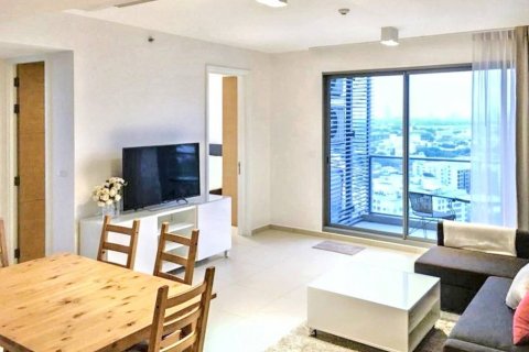 Condo in Bangkok, Thailand, 2 bedrooms  № 119767 - photo 1