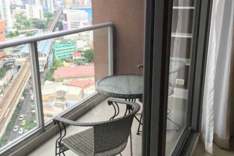Condo in Bangkok, Thailand, 2 bedrooms  № 119767 - photo 10