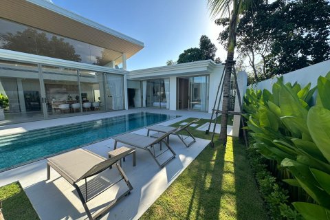 Вилла на Пляже Лаян, Таиланд с 6 комнатами  № 70384 - фото 1