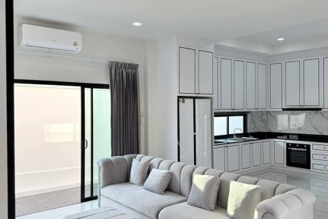 Villa à Pattaya, Thaïlande 4 chambres № 141474 - photo 12