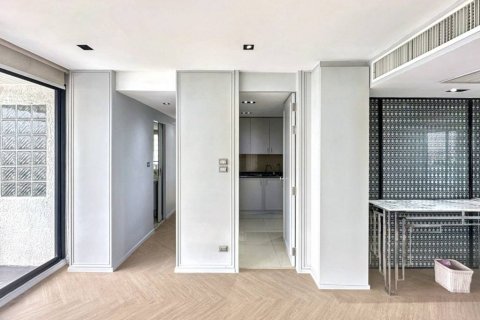 Condo in Bangkok, Thailand, 2 bedrooms № 133043 - photo 5