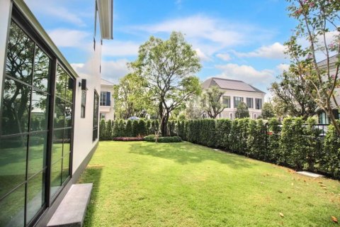 House in Bang Phli Yai, Thailand 5 bedrooms № 133049 - photo 5