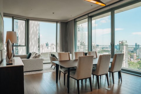 Condo in Bangkok, Thailand, 2 bedrooms  № 121205 - photo 3