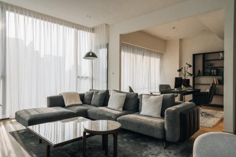 Condo in Bangkok, Thailand, 1 bedroom  № 121202 - photo 1