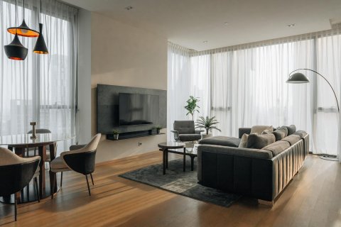 Condo in Bangkok, Thailand, 1 bedroom  № 121202 - photo 2