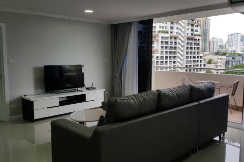 Кондоминиум с 2 спальнями в Бангкоке, Таиланд № 143656 - фото 2