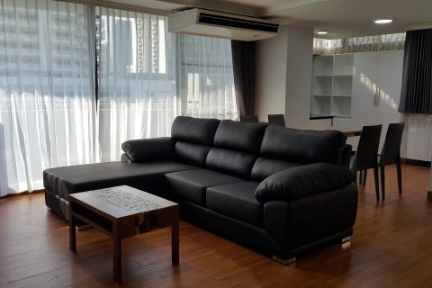 Condo à Bangkok, Thaïlande, 2 chambres  № 143655 - photo 1