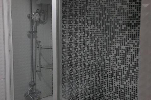 Condo à Bangkok, Thaïlande, 2 chambres  № 143655 - photo 11