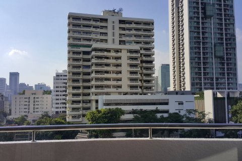 Condo à Bangkok, Thaïlande, 2 chambres  № 143655 - photo 15