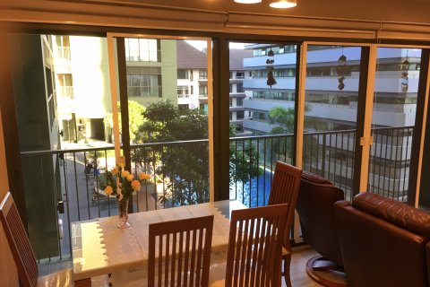 Кондоминиум с 2 спальнями в Бангкоке, Таиланд № 144150 - фото 1