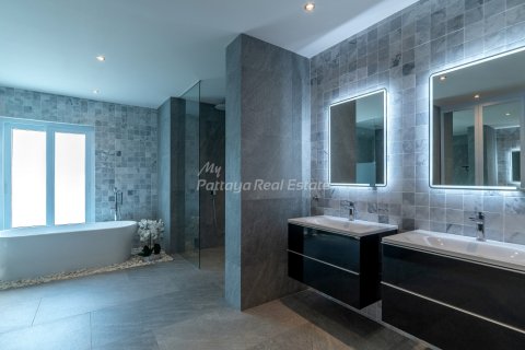 Maison à Bang Lamung, Thaïlande 6 chambres № 123449 - photo 18