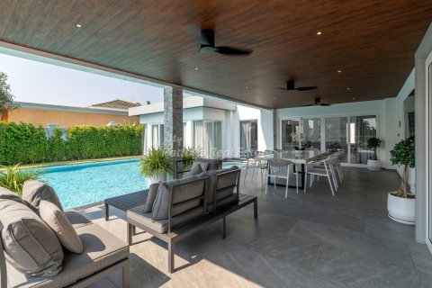 Maison à Bang Lamung, Thaïlande 6 chambres № 123449 - photo 4