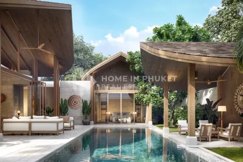 House in Phuket, Thailand 4 bedrooms № 131675 - photo 1