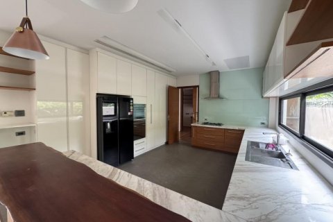 House in Bangkok, Thailand 4 bedrooms № 110940 - photo 9