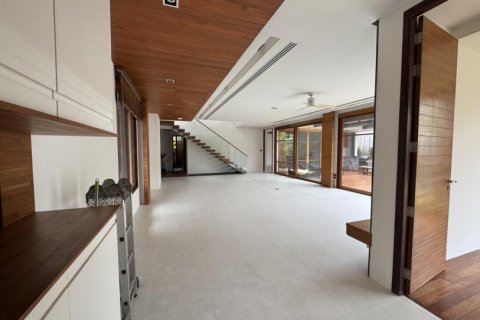 House in Bangkok, Thailand 4 bedrooms № 110940 - photo 13