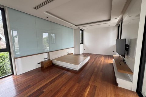 House in Bangkok, Thailand 4 bedrooms № 110940 - photo 26