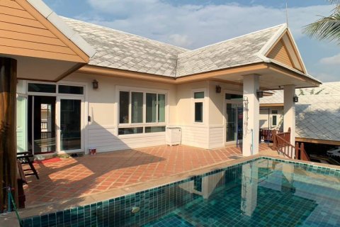 Вилла в Паттайе, Таиланд с 6 спальнями  № 133064