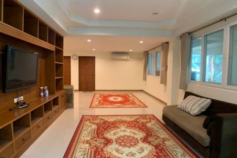 Вилла в Паттайе, Таиланд с 6 спальнями  № 133064 - фото 2