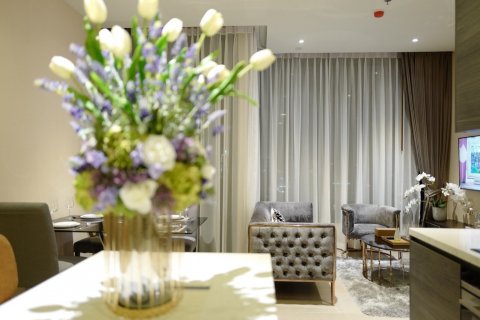 Condo in Bangkok, Thailand, 2 bedrooms  № 143103 - photo 7