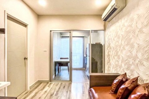 Кондоминиум с 1 спальней в Ян Наве, Бангкок, Таиланд № 132891 - фото 2