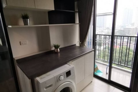 Кондоминиум с 2 спальнями в Пхракханонге, Бангкок, Таиланд № 132886 - фото 3