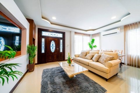 Вилла в Паттайе, Таиланд с 5 спальнями  № 132889 - фото 3