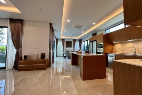 Villa in Bang Tao, Thailand 3 bedrooms № 86601 - photo 5