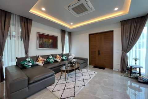 Villa in Bang Tao, Thailand 3 bedrooms № 86601 - photo 2