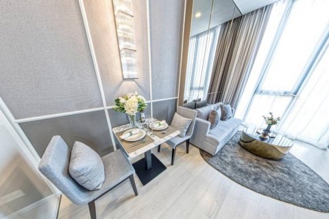 Condo in Bangkok, Thailand, 2 bedrooms  № 86565 - photo 1