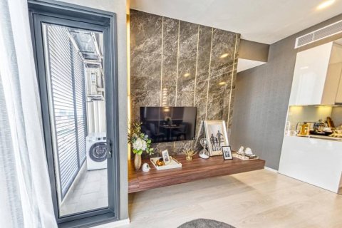 Condo in Bangkok, Thailand, 2 bedrooms  № 86565 - photo 4