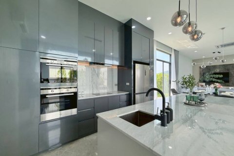 Вилла в Паттайе, Таиланд с 4 спальнями № 126596 - фото 9