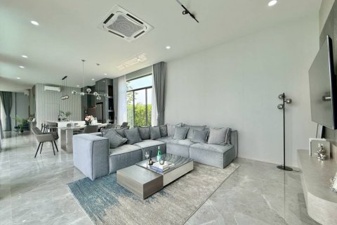 Вилла в Паттайе, Таиланд с 4 спальнями № 126596 - фото 2