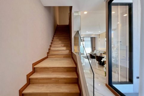 Villa in Pattaya, Thailand 4 bedrooms № 126594 - photo 10