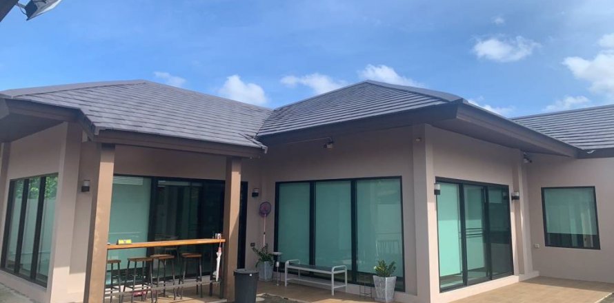 House in Pattaya, Thailand 3 bedrooms № 104504