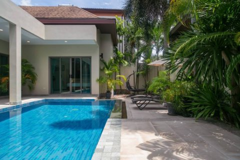 Villa in Rawai, Thailand 3 bedrooms № 101617 - photo 4