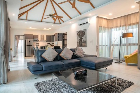 Villa in Rawai, Thailand 3 bedrooms № 101617 - photo 7