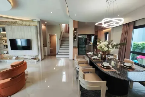 Вилла в Паттайе, Таиланд с 4 комнатами  № 100970 - фото 4