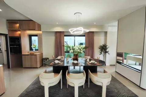 Вилла в Паттайе, Таиланд с 4 комнатами  № 100970 - фото 9