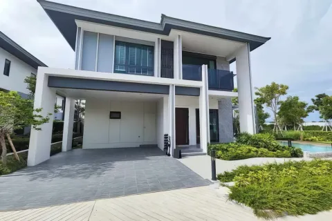 Вилла в Паттайе, Таиланд с 4 комнатами  № 100970 - фото 3