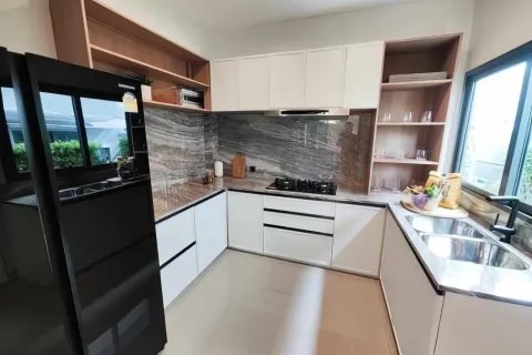 Вилла в Паттайе, Таиланд с 4 комнатами  № 100970 - фото 8